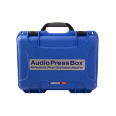 AudioPressBox APB-320 C-USB  Profesjonalny, przenośny, aktywny pressbox z  2 analogowymi wejściami liniowymi/mikrofonowymi,  1 cyfrowym wejściem i wyjściem USB-C oraz 16 analogowymi wyjściami 